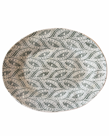 Medium Oval in Paisley Pine