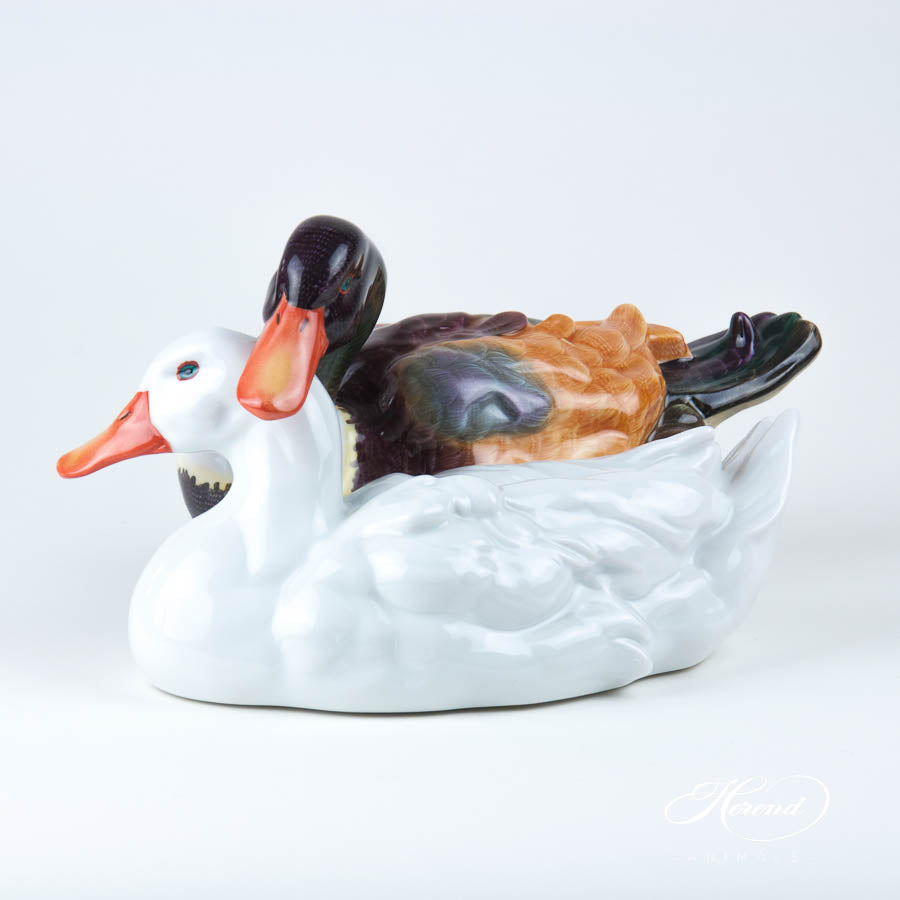 Pair of Ducks - Natural