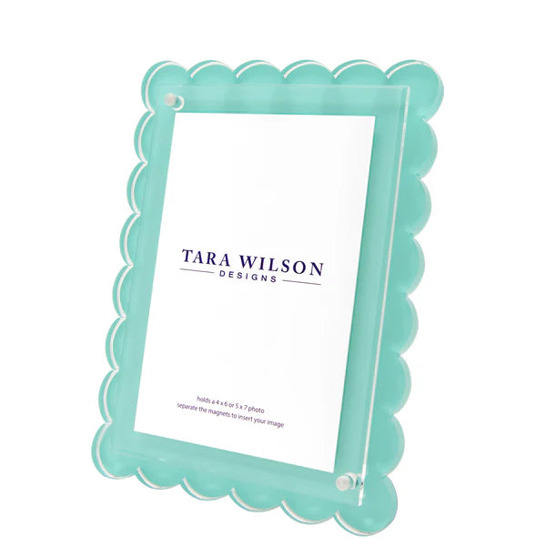 Scallop Frame - Pastel Turquoise