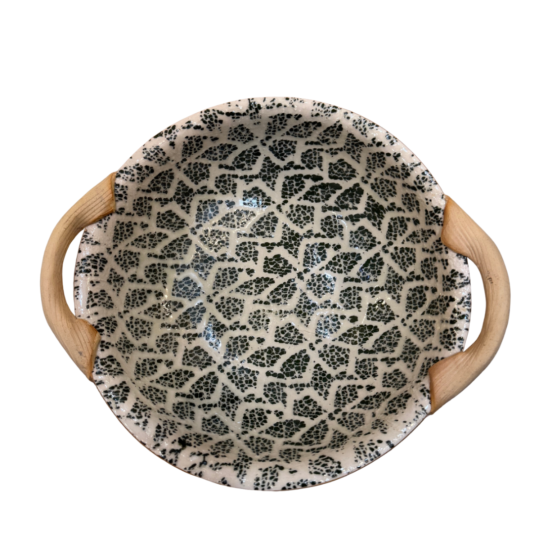 Pine Pinwheel 9" Vegetable Bowl with Handles