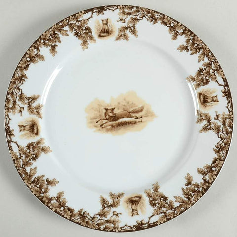 This timeless pattern was inspired by the fox hunting scene of Aiken, South Carolina.  Every piece in the Aiken Collection is available with either the Fox or the Hound.
