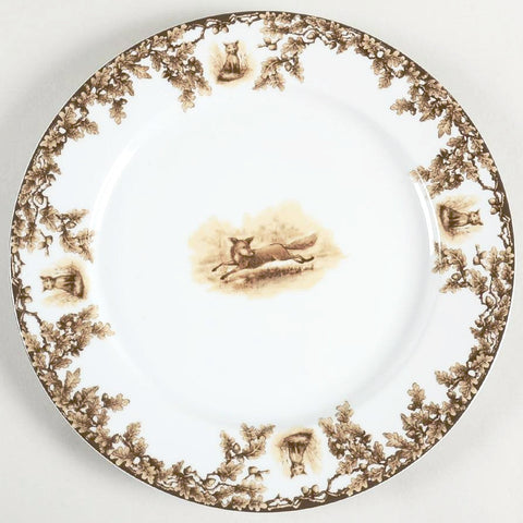 This timeless pattern was inspired by the fox hunting scene of Aiken, South Carolina and is ideal for casual or formal dining as it features beautifully detailed hunt scene with oak leaves and acorns. Microwave and dishwasher safe.