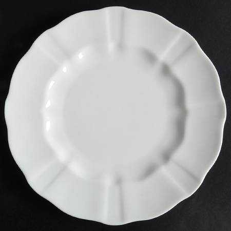 Surrey White Dinner Plate