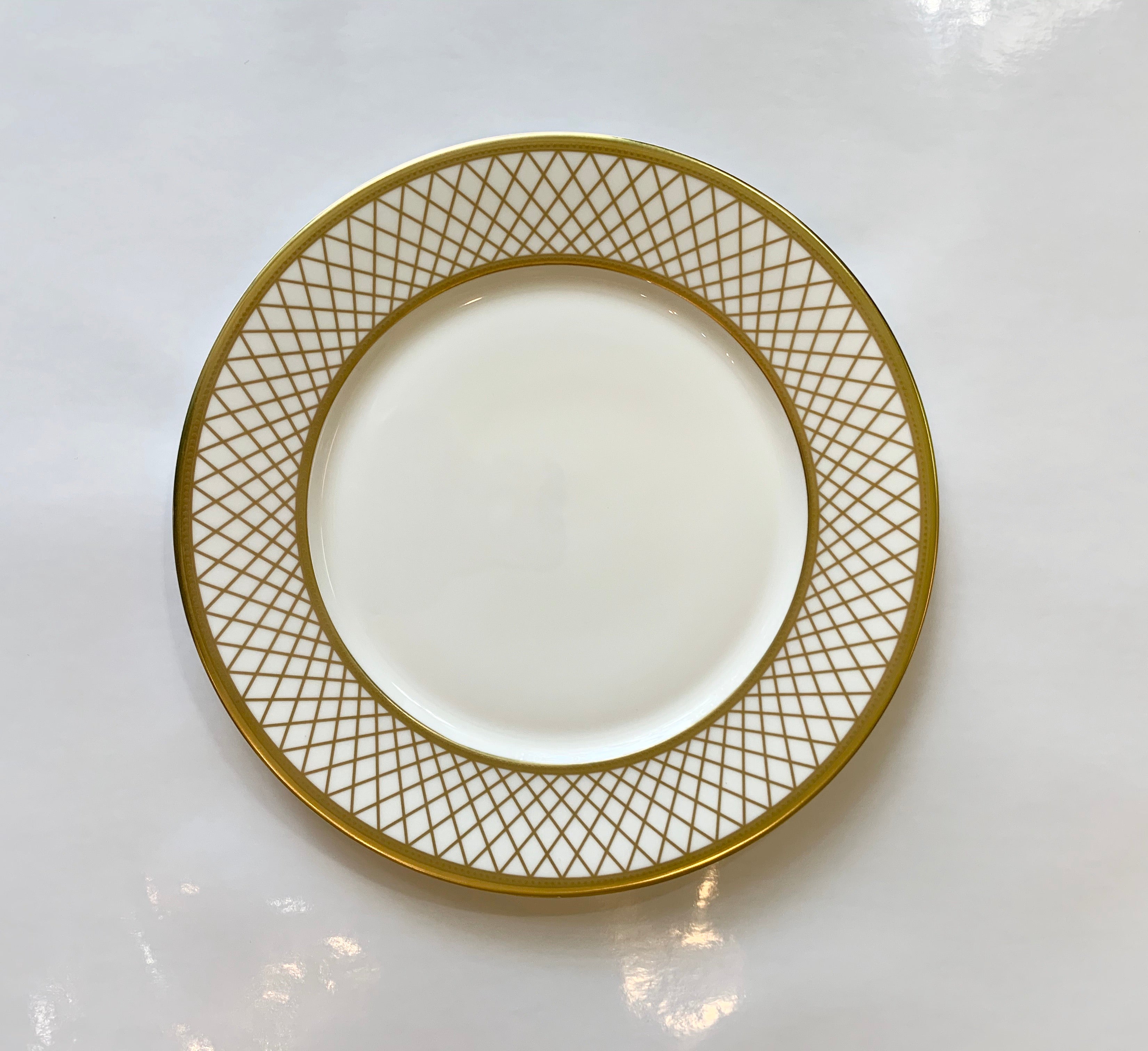 Majestic White Dinner Plate