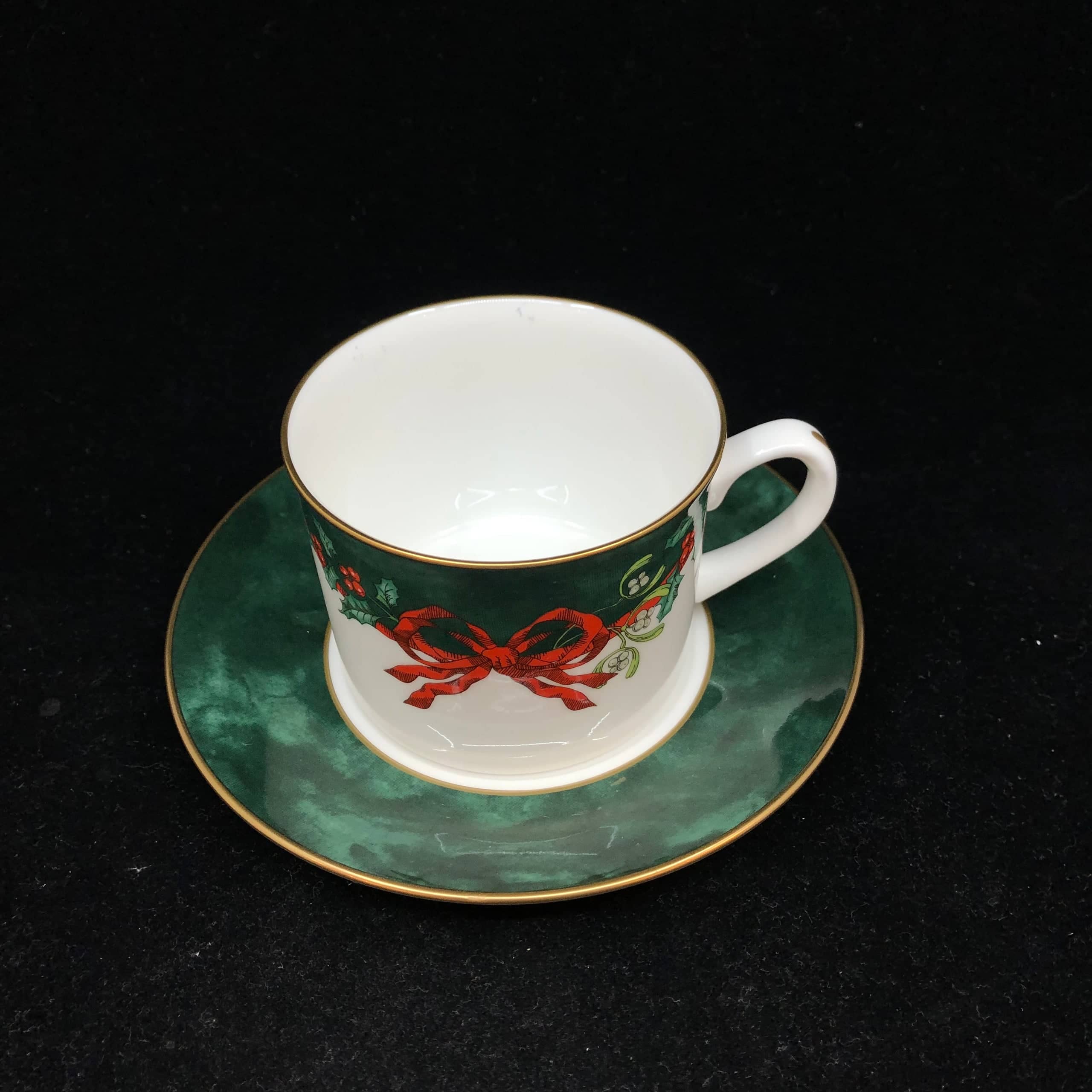 Holly Ribbons Green Tea Cup & Saucer
